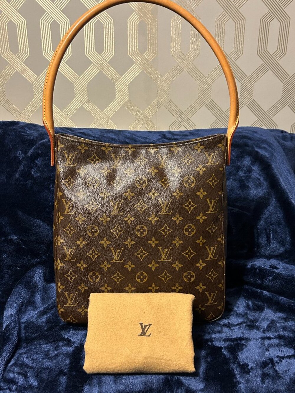Authentic Louis Vuitton Monogram Looping GM Shoulder Bag (April 2002)
